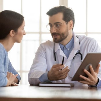 Look,At,Screen,,Please.,Positive,Capable,Doc,General,Practitioner,Demonstrating